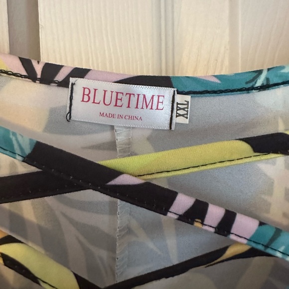 👗3 for $20!! Tropical cold shoulder dress - Picture 3 of 3